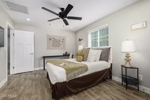 5714 S 12th Ln, Phoenix, AZ 85041 - Photo 13