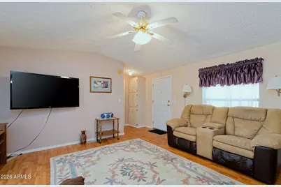 490 N Moon Mountain Avenue #6, Quartzsite, AZ 85346 - Photo 7