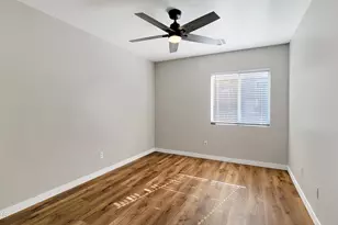 10201 N 115th Dr, Youngtown, AZ 85363 - Photo 19