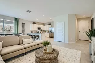 17320 W Gray Fox Trl, Surprise, AZ 85387 - Photo 7