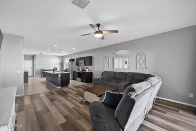 7644 W Florence Avenue, Phoenix, AZ 85043 - Photo 7