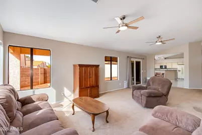 8645 W Maui Lane, Peoria, AZ 85381 - Photo 5