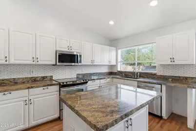 12223 N 60th Lane, Glendale, AZ 85304 - Photo 11