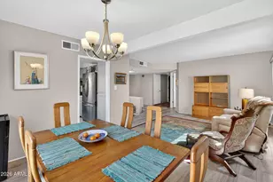 934 E Becker Ln, Phoenix, AZ 85020 - Photo 11