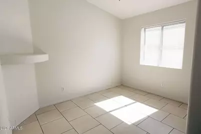 5915 N 68th Avenue, Glendale, AZ 85303 - Photo 19