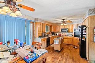 3450 E Sunnyside Dr, Phoenix, AZ 85028 - Photo 7