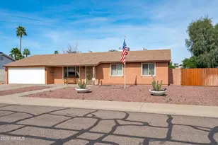 3450 E Sunnyside Dr, Phoenix, AZ 85028 - Photo 3