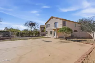 941 E Potter Dr, Phoenix, AZ 85024 - Photo 41