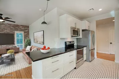 1550 E Cheery Lynn Road, Phoenix, AZ 85014 - Photo 11