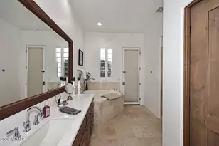 11698 E Wethersfield Rd, Scottsdale, AZ 85259 - Photo 23