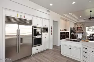 11698 E Wethersfield Rd, Scottsdale, AZ 85259 - Photo 13