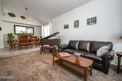 519 E Hiddenview Drive, Phoenix, AZ 85048 - Photo 7