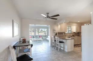 10812 W Hatcher Rd, Sun City, AZ 85351 - Photo 5