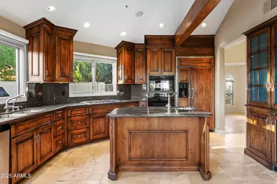 7954 E Clinton Street, Scottsdale, AZ 85260 - Photo 11