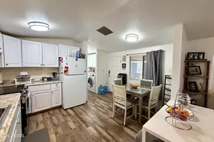 7810 W Peoria Ave, Peoria, AZ 85345 - Photo 19