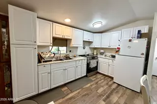 7810 W Peoria Ave, Peoria, AZ 85345 - Photo 21