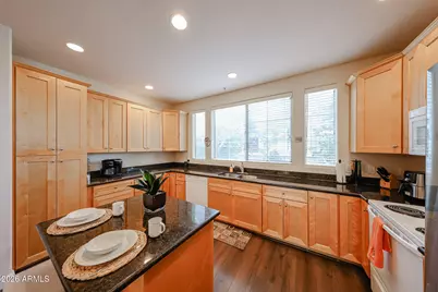 4455 E Paradise Village Parkway S #1028, Phoenix, AZ 85032 - Photo 5