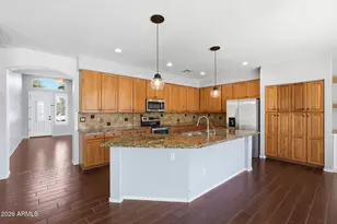 857 E Carla Vista Dr, Gilbert, AZ 85295 - Photo 3