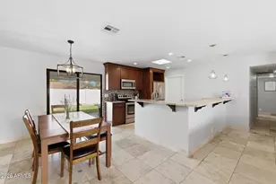 38 W Hillview St, Mesa, AZ 85201 - Photo 17