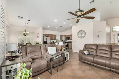 18258 W Addie Lane, Surprise, AZ 85374 - Photo 9