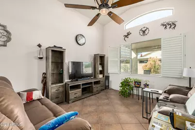 18258 W Addie Lane, Surprise, AZ 85374 - Photo 7