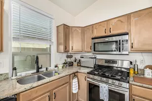 18258 W Addie Ln, Surprise, AZ 85374 - Photo 15