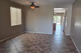 3735 W Desert Creek Ct, Phoenix, AZ 85086 - Photo 7