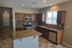 3735 W Desert Creek Ct, Phoenix, AZ 85086 - Photo 11