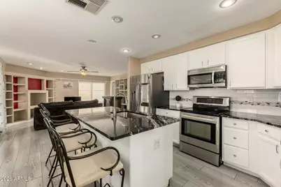 12125 N 68th Lane, Peoria, AZ 85345 - Photo 9