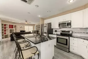 12125 N 68th Ln, Peoria, AZ 85345 - Photo 9