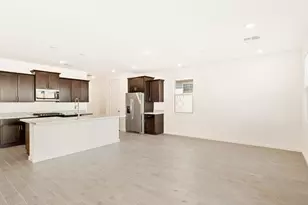 4458 W Hunter Trl, San Tan Valley, AZ 85144 - Photo 11