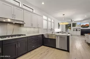 3208 E Orange Dr, Phoenix, AZ 85018 - Photo 7