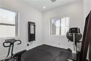 3208 E Orange Dr, Phoenix, AZ 85018 - Photo 19