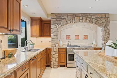 2106 E La Vieve Lane, Tempe, AZ 85284 - Photo 9