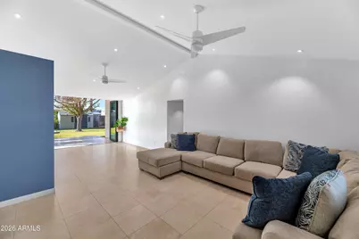 2323 E Devonshire Avenue, Phoenix, AZ 85016 - Photo 5