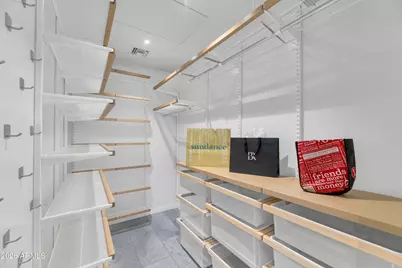 2323 E Devonshire Avenue, Phoenix, AZ 85016 - Photo 15