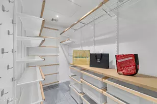 2323 E Devonshire Ave, Phoenix, AZ 85016 - Photo 15