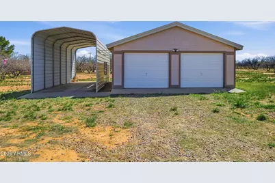 6455 E Nevada Drive, Hereford, AZ 85615 - Photo 3