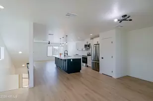 2502 E Paradise Ln, Phoenix, AZ 85032 - Photo 7