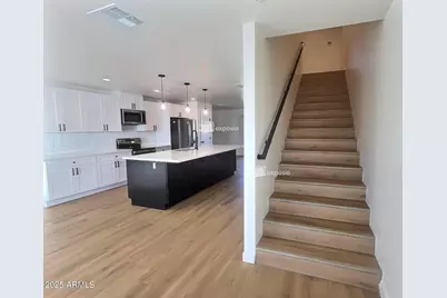 2502 E Paradise Lane #Apt 2, Phoenix, AZ 85032 - Photo 17