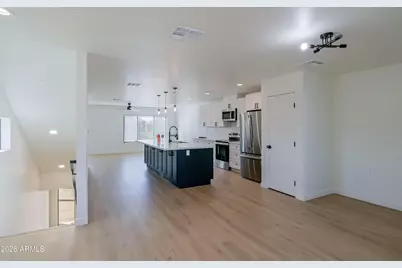 2502 E Paradise Lane #Apt 2, Phoenix, AZ 85032 - Photo 7