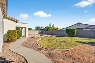 8217 W Bloomfield Rd, Peoria, AZ 85381 - Photo 31