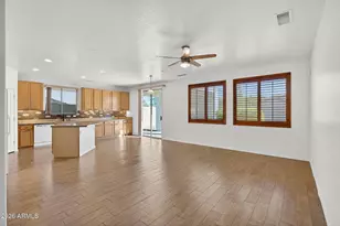 8217 W Bloomfield Rd, Peoria, AZ 85381 - Photo 7