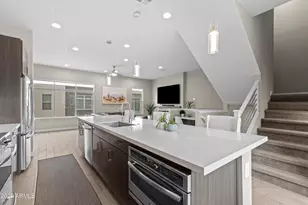 1717 E Morten Ave, Phoenix, AZ 85020 - Photo 11