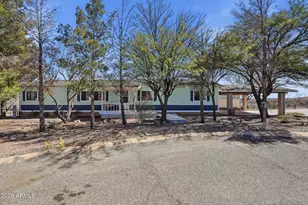 816 N Ridgeview Pl, Huachuca City, AZ 85616 - Photo 3