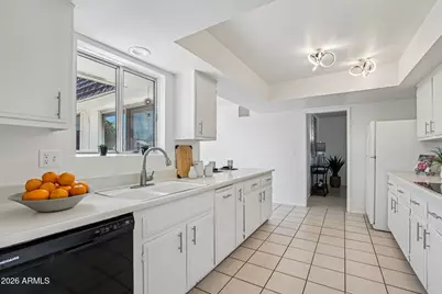 10418 W Prairie Hills Circle, Sun City, AZ 85351 - Photo 17