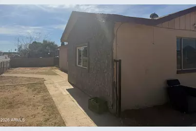 221 N Roosevelt Avenue, Casa Grande, AZ 85122 - Photo 5