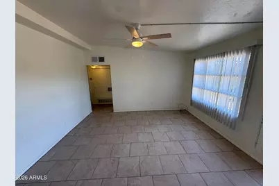 3839 W Hazelwood Street #Apt 5, Phoenix, AZ 85019 - Photo 5