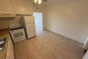 3839 W Hazelwood St, Phoenix, AZ 85019 - Photo 7