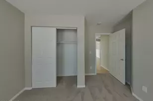 8123 W Hammond Ln, Phoenix, AZ 85043 - Photo 13